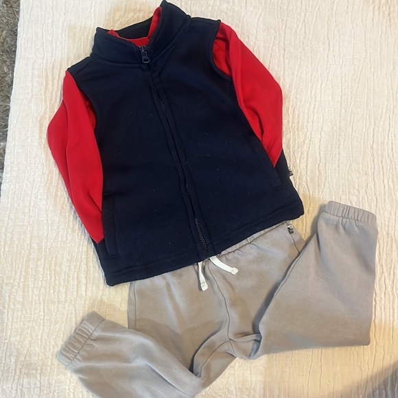 2T outfit set red long sleeve tee with deer gray pants and navy vest 3 piece set - Picture 8 of 8